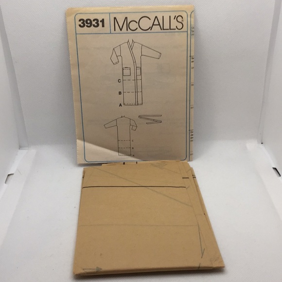 McCall’s 3931 Vintage Sewing Pattern Unisex Robe Size Medium 1988 Vintage UNCUT - Picture 7 of 10